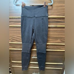 ALO High-Waist Avenue Legging Size XS (Waist 11.5”)
